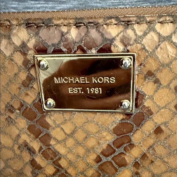 Michael Kors Brown Snake Print Zip Around Wallet - Picture 3 of 16
